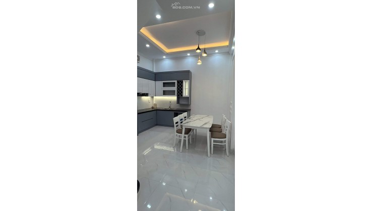 HỐ LÁNG HẠ SIÊU HIẾM -6 TẦNG  NHÀ ĐẸP Ở LUÔN - GẦN PHỐ - TƯƠNG LAI RẠNG NGỜI